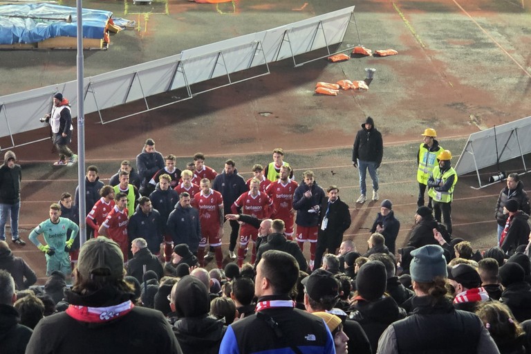 Confronto squadra-ultras ad Empoli