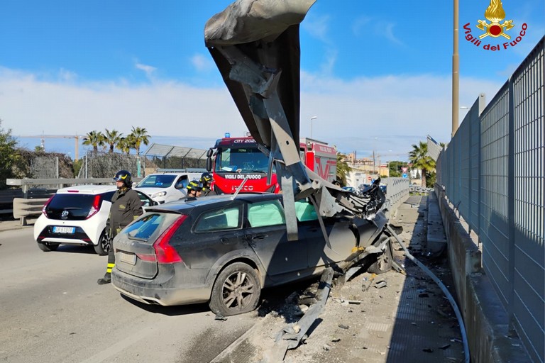 Incidente via Buozzi. <span>Foto Vigili del Fuoco</span>