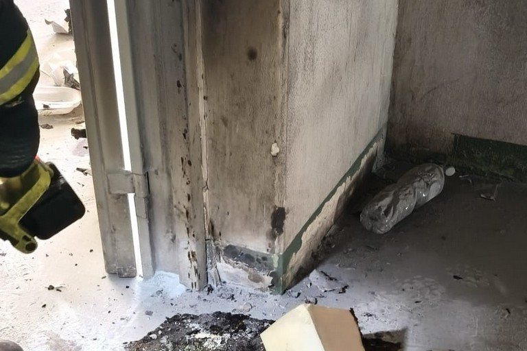 Fuoco al CPR di Palese