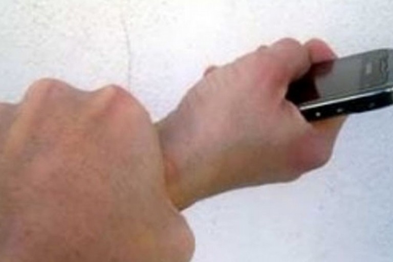 Scippo telefono Scippo telefono