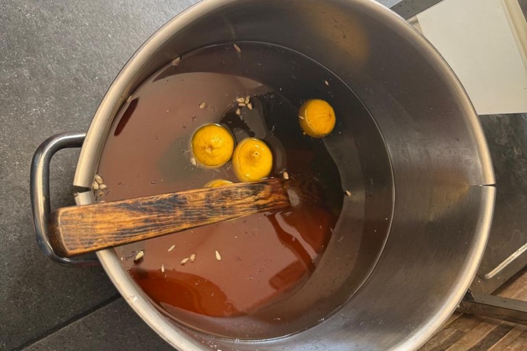 Ispezione ristorante etnico. <span>Foto Guardia Costiera </span>