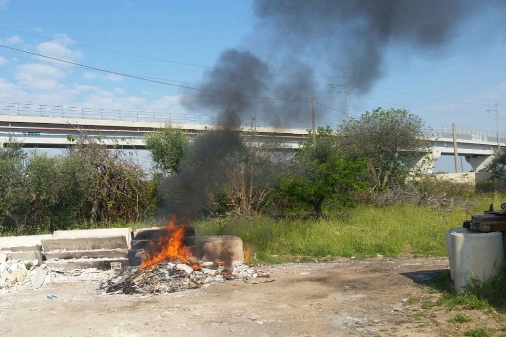 Incendio rifiuti speciali