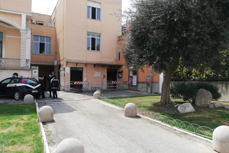 incendio polizia locale adelfia