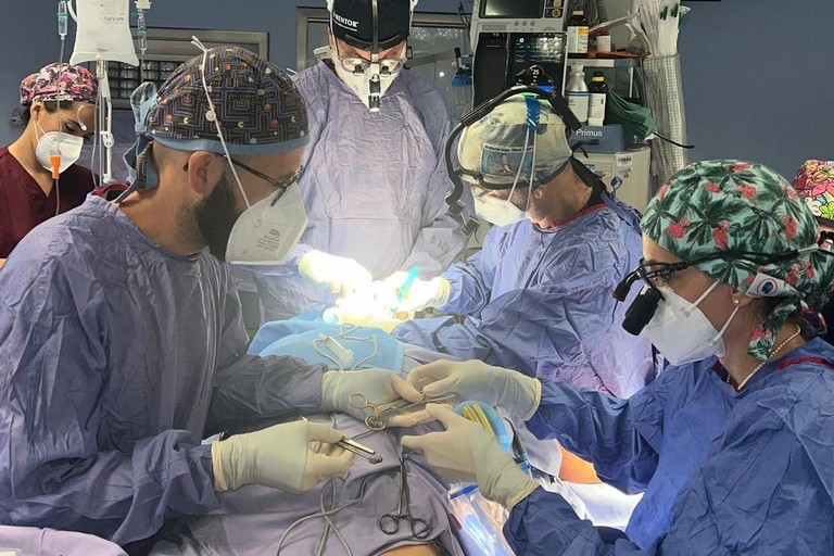A Bari una ricostruzione del volto con microchirurgia dopo l'asportazione di un tumore