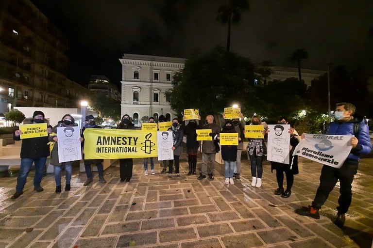 La manifestazione di Amnesty a Bari