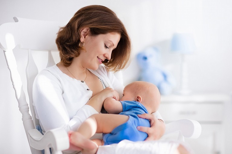 madre sostegno allattamento masterno seno miulli neonatologia