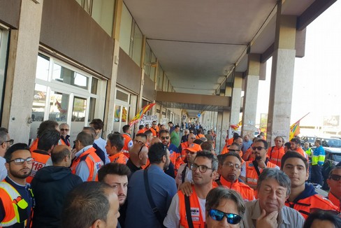 Emiliano incontra gli operatori del 118