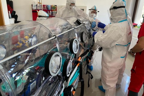 Il corso di Heliaime per il soccorso in alto bio contenimento