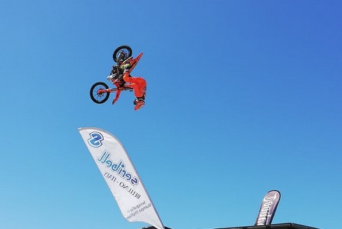 Le evoluzioni dei centauri del DaBoot freestyle