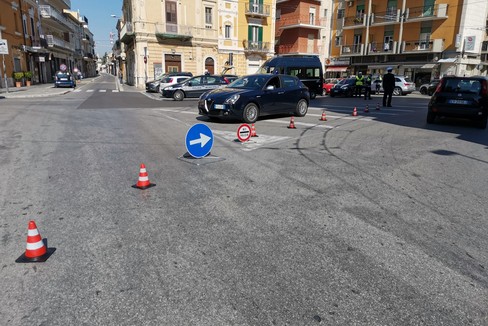 I controlli della polizia locale a Bari