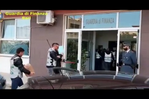 Gli arresti per bancarotta fraudolenta