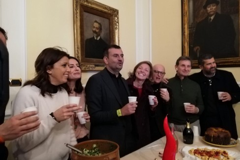 Gli auguri di buon anno di Decaro