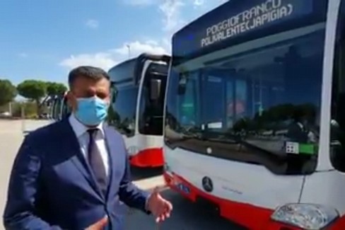 I primi 8 bus ibridi di Amtab