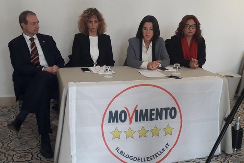 Barbara Lezzi e Antonella Laricchia spiegano le strategie dei 5 stelle per le regionali