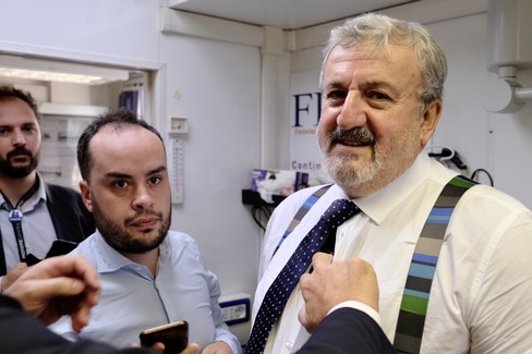 Emiliano, Anelli e Scotti a Bari per  "Adesso Basta "