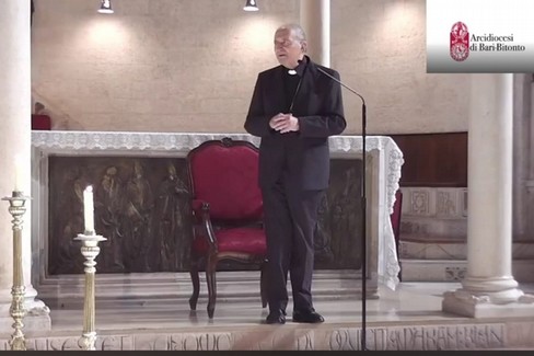 Monsignor Cacucci annuncia il nuovo vescovo di Bari-Bitonto