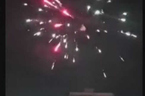 I fuochi d'artificio in piazza Risorgimento