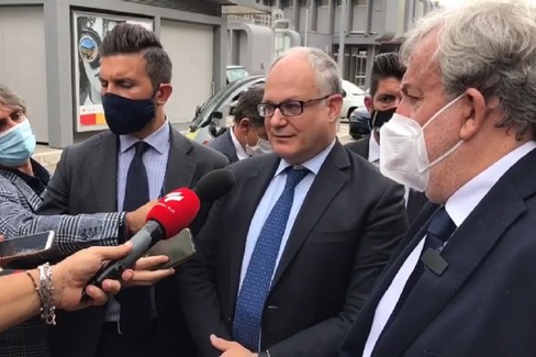 Emiliano a Bari con i ministri Gualtieri e Boccia