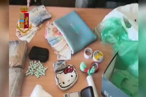 Il sequestro di droga a Bari