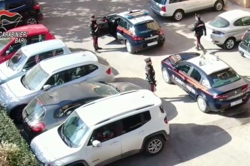 Furti in appartamento a Bari, gli arresti al quartiere Picone