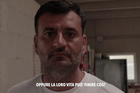 Lo spot con Decaro contro l'abbandono degli animali