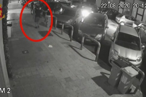 L'omicidio Coppolecchia a Bari, immagini di videosorveglianza