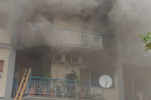Incendio in corso Mazzini