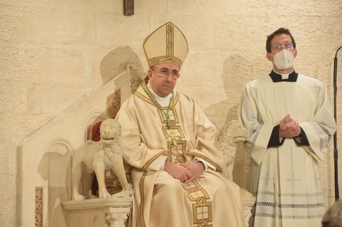 La cerimonia di insediamento di Monsignor Satriano a Bari