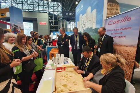 Le orecchiette di Bari vecchia protagoniste al Travel show di New York