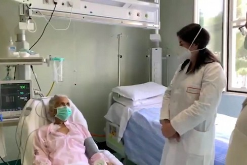 Dimessa la paziente greca trapiantata di fegato a Bari