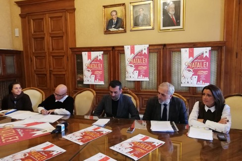 Decaro: «Sarà un Natale a Bari per le famiglie»