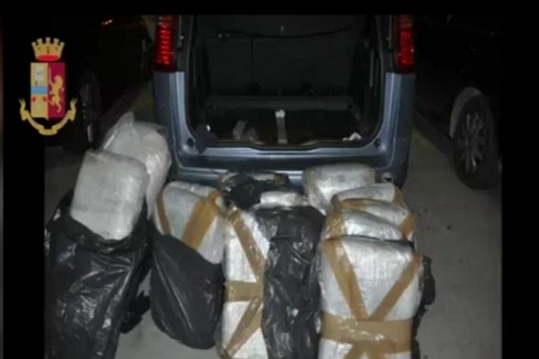 Sgominato traffico internazionale di droga