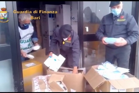 Sequestro prodotti anto-covid falsi in provincia di Bari
