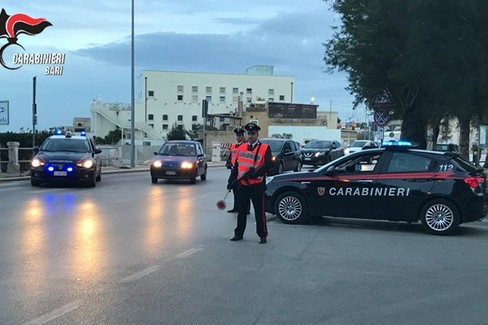 carabinieri mola di bari