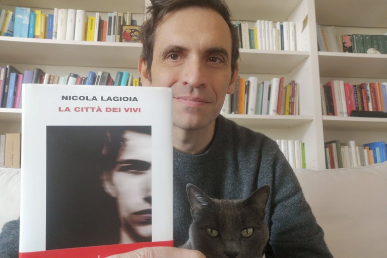 Bari, Nicola Lagioia si aggiudica il premio Leogrande con &quot;La città dei