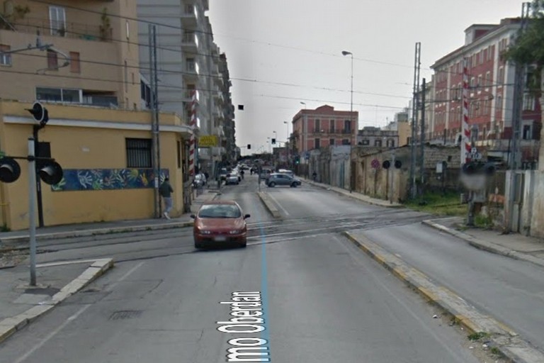 passaggio a livello via oberdan
