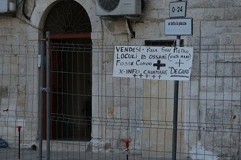 piazza san pietro bari vecchia decaro