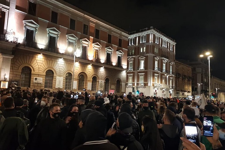 protesta commercianti bari