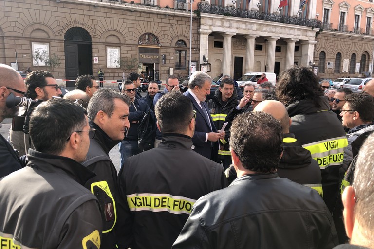 protesta vigili del fuoco