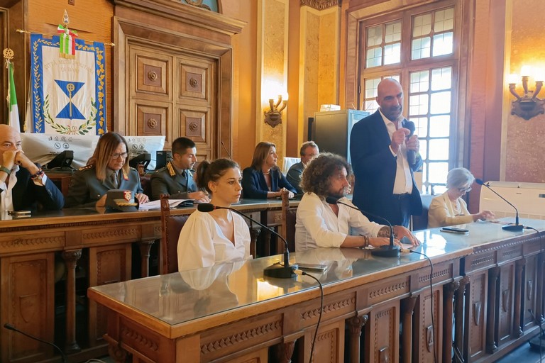 Rifiuti Incontro Area Metropolitana