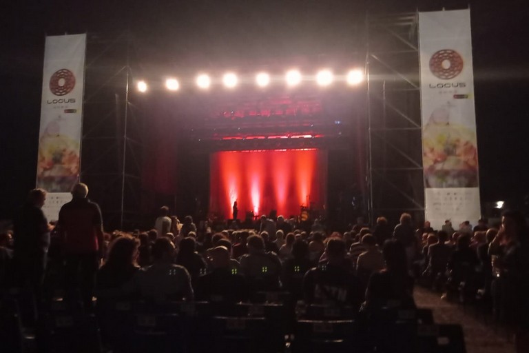 robert plant locus bari