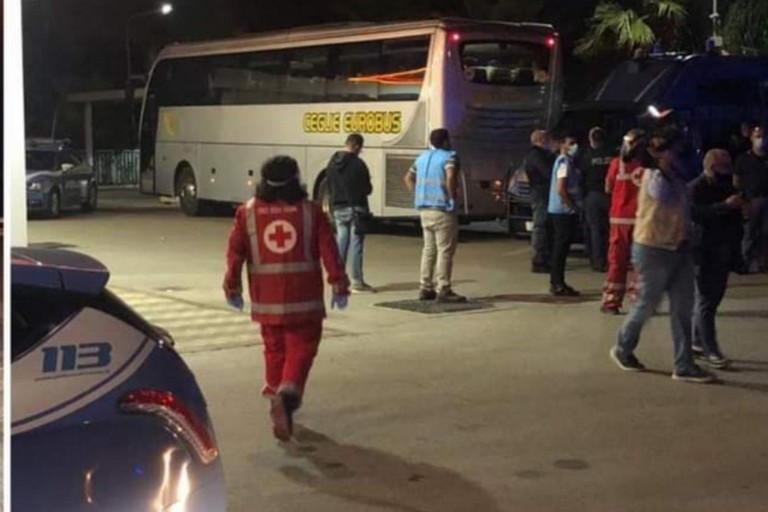 sbarco migranti monopoli