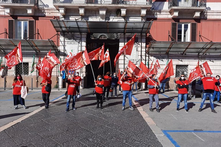 sciopero lavoratori imprese di pulizia