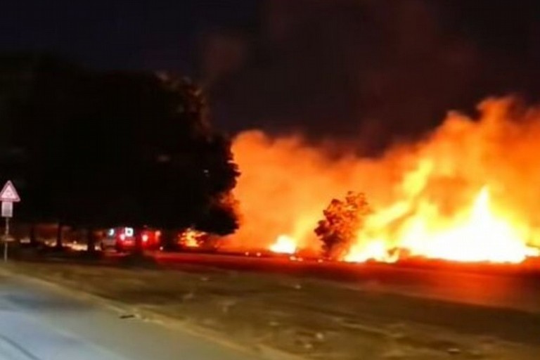 Incendio nei pressi del San Nicola