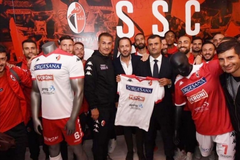 Inaugurazione store ufficiale SSC Bari. <span>Foto Ssc Bari</span>