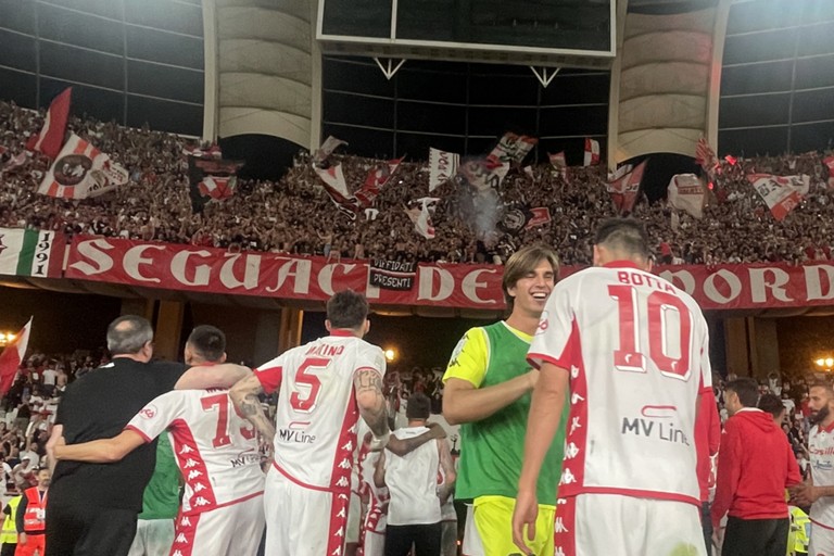 squadra bari curva nord. <span>Foto Ssc Bari </span>