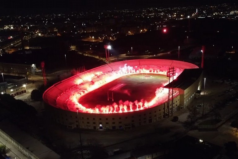 Torciata ultras al Della Vittoria