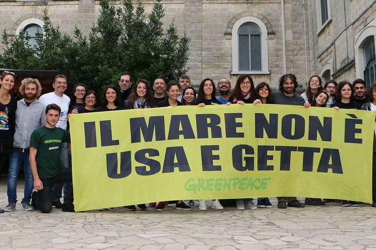 volontari bari greenpeace