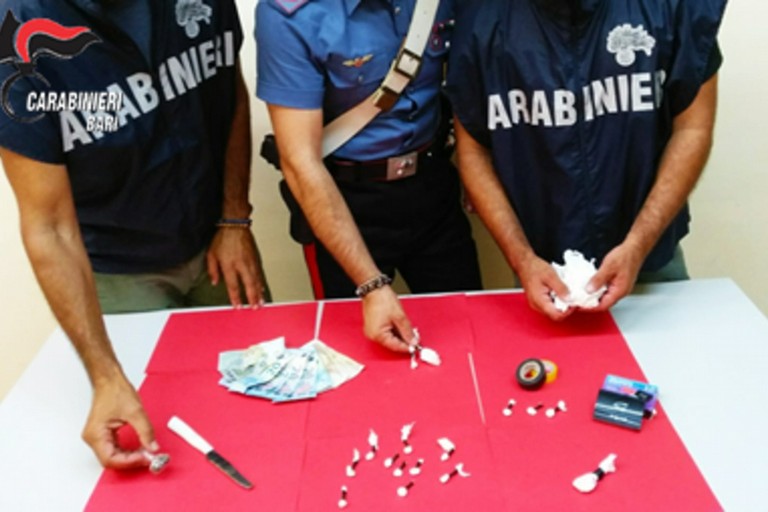 arrestato spacciatore a monopoli arrestato spacciatore a monopoli