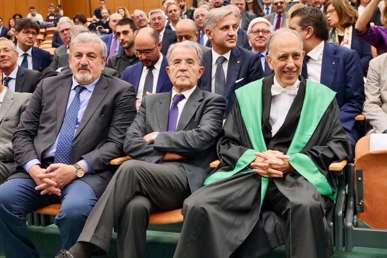 laurea a vito pertosa